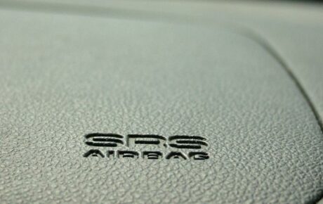 Comment savoir si ma voiture a un airbag Takata ?