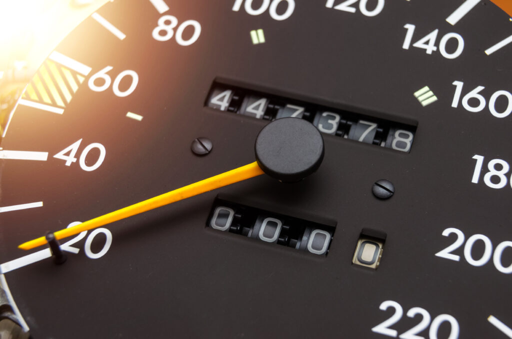 Comment choisir le bon kilométrage pour une voiture d’occasion ?