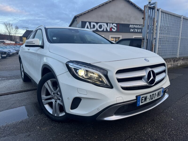 MERCEDES GLA (2) 220D SENSATION 7G-DCT 4MATIC