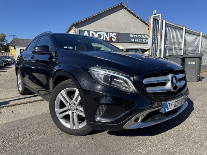 MERCEDES GLA 200 SENSATION